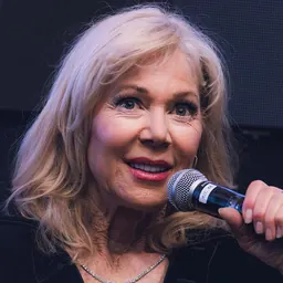 Portrait of Lynn-Holly Johnson