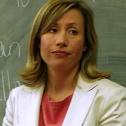 Portrait of Tammy Lee