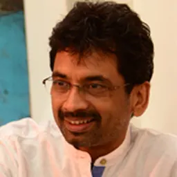 Portrait of Ravi Mandlik