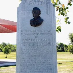 Portrait of Richard Andrews