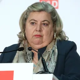 Portrait of Clara Aguilera García