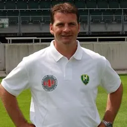 Portrait of Raymond Atteveld