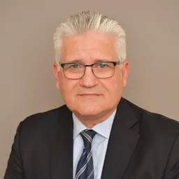 Portrait of Eli Avidar
