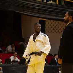 Portrait of Steven Mungandu