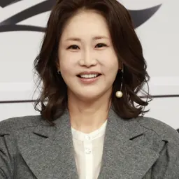 Portrait of Shin Eun-kyung