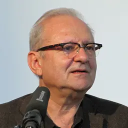 Portrait of Dan Diner