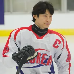 Portrait of Lee Jong-kyung