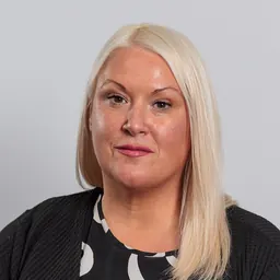 Portrait of Joanne Thomas