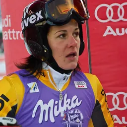 Portrait of Kathrin Hölzl