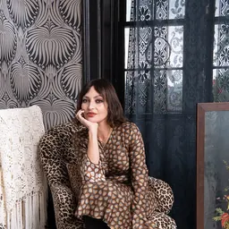 Portrait of Pearl Lowe