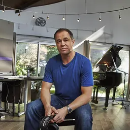 Portrait of Gary Koftinoff