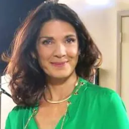 Portrait of Anne Canovas