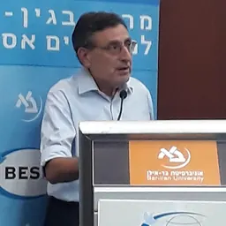 Portrait of Efraim Karsh
