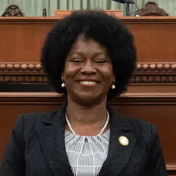 Portrait of Tina McKinnor