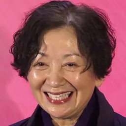 Portrait of Paw Hee-ching