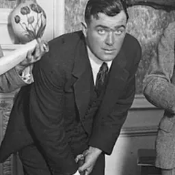 Portrait of Tom Lowry