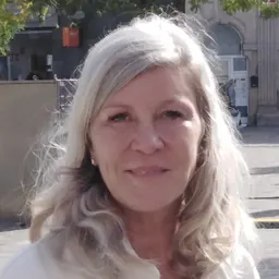 Portrait of Nancy Kemp-Arendt