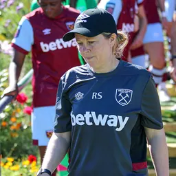 Portrait of Rehanne Skinner