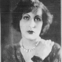 Portrait of Cléo de Verberena