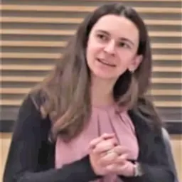 Portrait of Katy Croff Bell