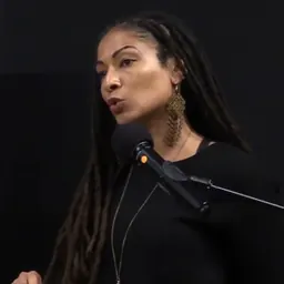 Portrait of Ruha Benjamin