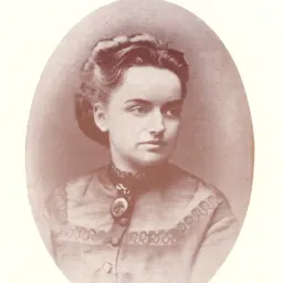 Portrait of Natalie Herzen