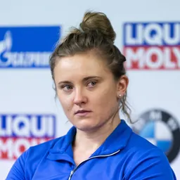 Portrait of Stephanie Schneider