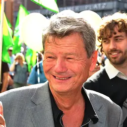 Portrait of Wolfgang Wieland