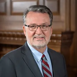 Portrait of Lynn Rogers