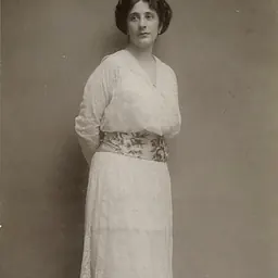 Portrait of Bella Paalen