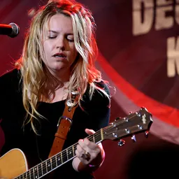 Portrait of Karen Zoid