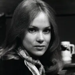 Portrait of Julia Duffy