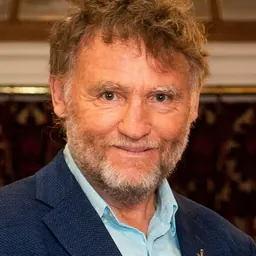 Portrait of David Trubridge