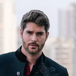 Portrait of Nick Bateman