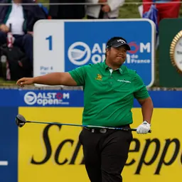Portrait of Kiradech Aphibarnrat