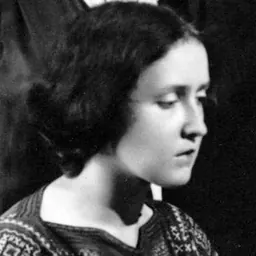 Portrait of Andrée Vaurabourg