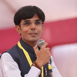 Portrait of Pranav Pandya