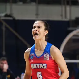 Portrait of Büşra Akbaş
