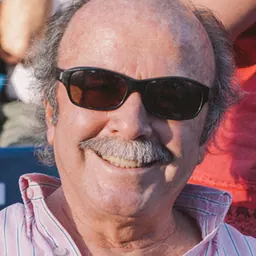 Portrait of Óscar Hernández