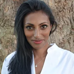 Portrait of Shini Somara