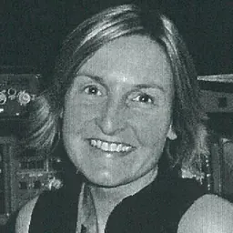 Portrait of Leigh Signal