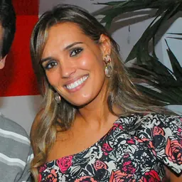 Portrait of Karyn Bravo