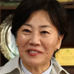 Portrait of Song Mi-ryung