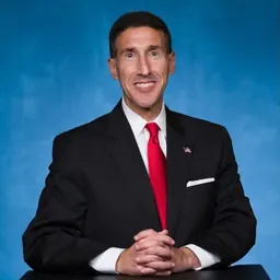 Portrait of David Kustoff