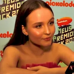 Portrait of Larissa Manoela