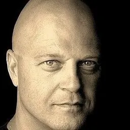 Portrait of Michael Chiklis