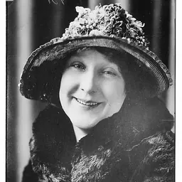 Portrait of Nelle Brooke Stull