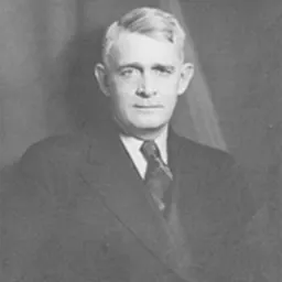 Portrait of Tom Stewart