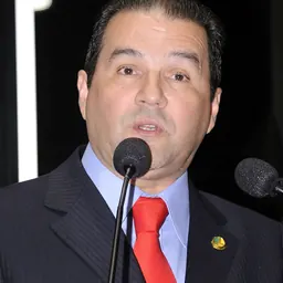 Portrait of Eduardo Lopes