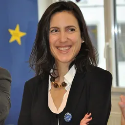 Portrait of Valérie Hayer
